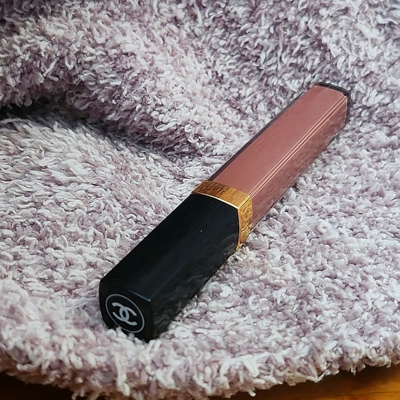 CHANEL Makeup Chanel Rouge Coco Gloss 76 Caramel Lip Gloss Poshmark